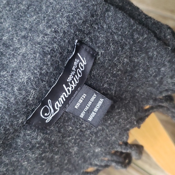 Lambswool scarf - Picture 2 of 4